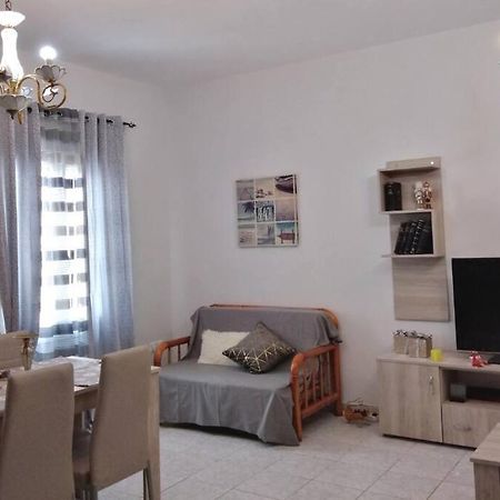 Vion Place Pilos Esterno foto