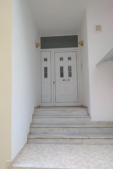 Vion Place Pilos Esterno foto